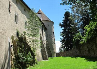 Burggraben im Schloss Weinberg