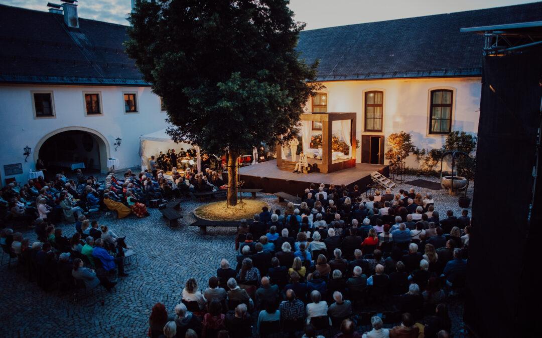 Pramtaler Sommeroperette und Operettendinner