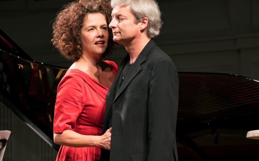 Angelika Kirchschlager und Alfred Dorfer beim Neujahrsauftakt auf Schloss Weinberg – Sonntagsmatinee