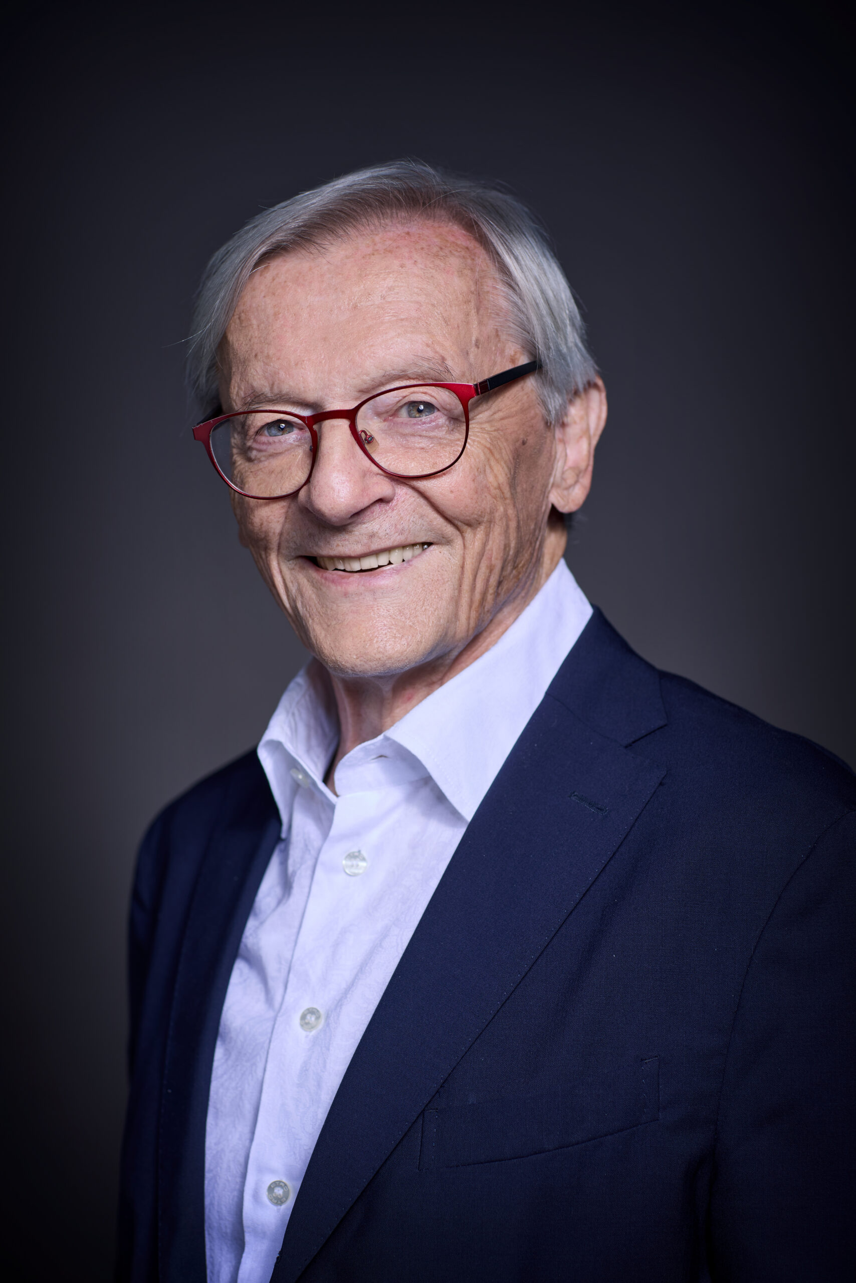 Autorenfoto_Schüssel_c_Helge Kirchberger Photography_MP